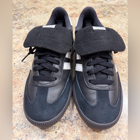 Adidas Samba Black White Sneakers Long Tongue With Red Writing Mens 6.5 - Picture 10 of 16